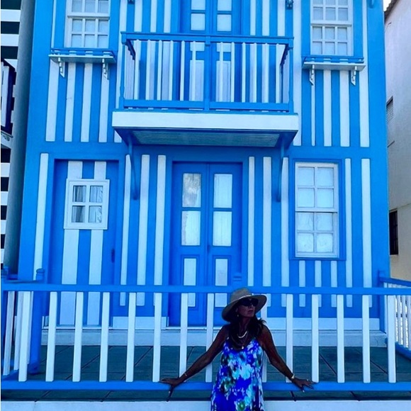 Meet your Posher, Lorey - Picture 16 of 16